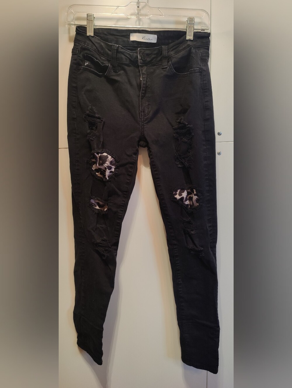 KanCan Black Distressed Leopard Patch Skinny Jeans Size 9/28